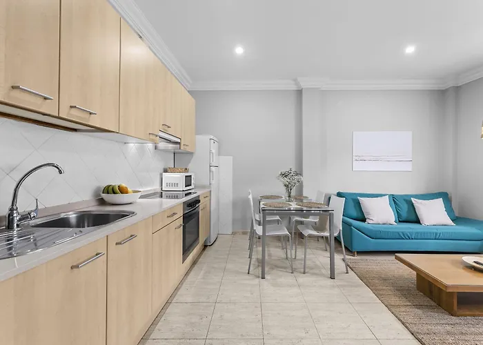 Piso Don Eduardo 2 דירה *